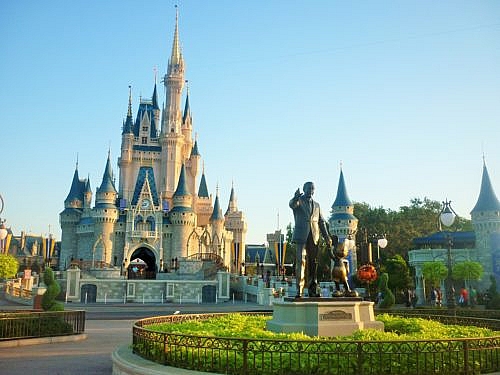 Let Journiac Travel & Tours help you plan the ideal Walt Disney World itinerary for your trip!